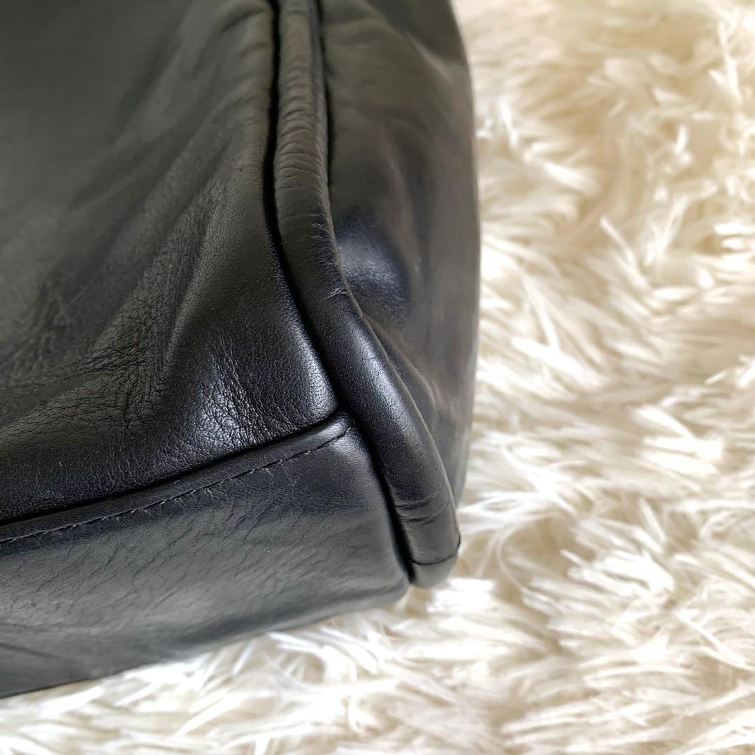 sot pistie DEWYレザー ワンショルダーバッグ　黒