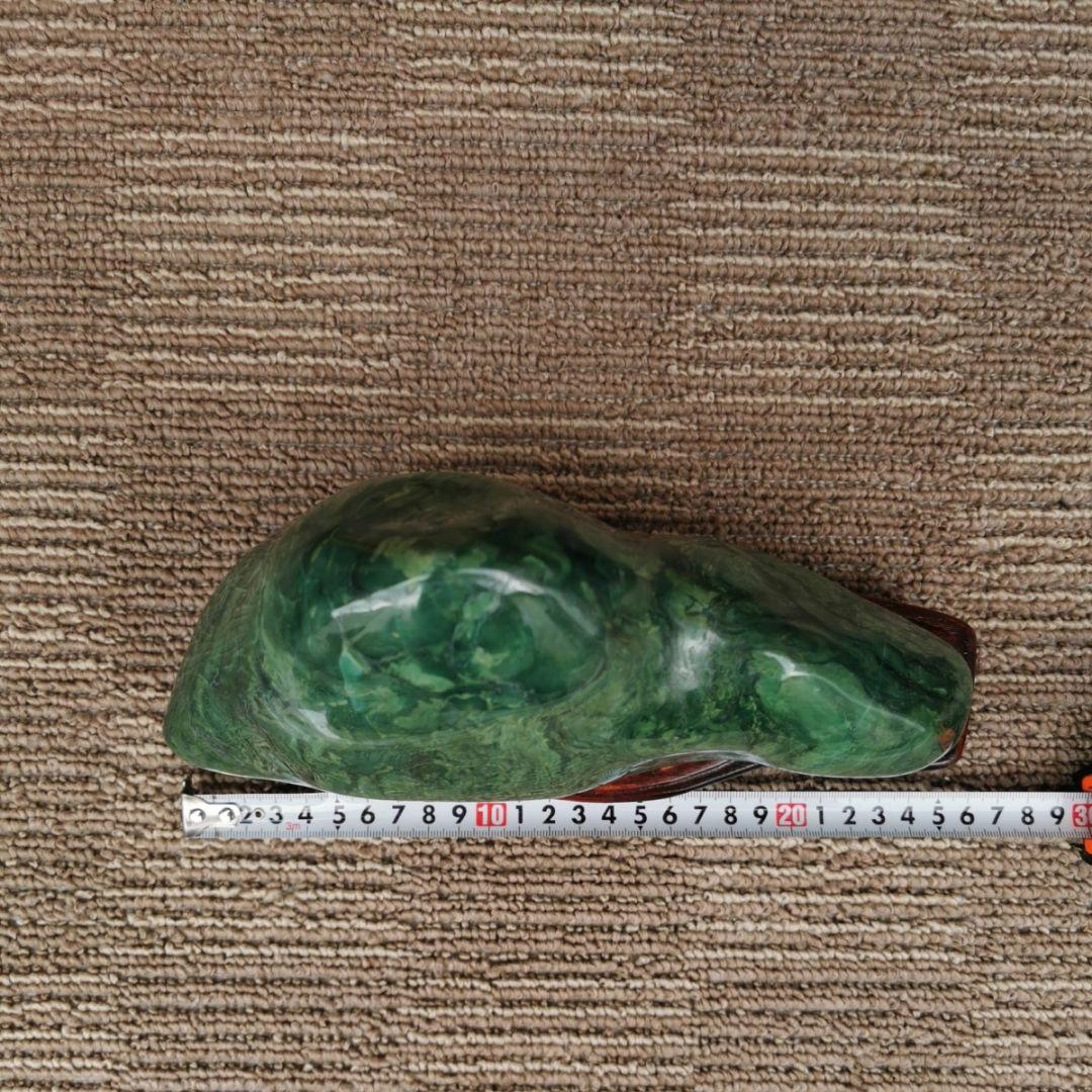 ナミビア翡翠　3.2キロ　翡翠　ヒスイ　鑑賞石　石　置物　オブジェ　インテリア