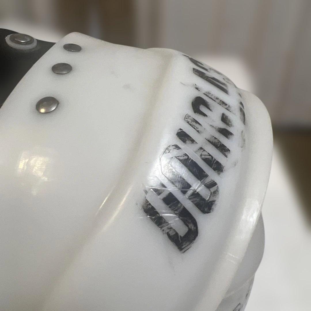 DOUGLAS製　25 XSショルダーパッド　サイズ16-17インチ