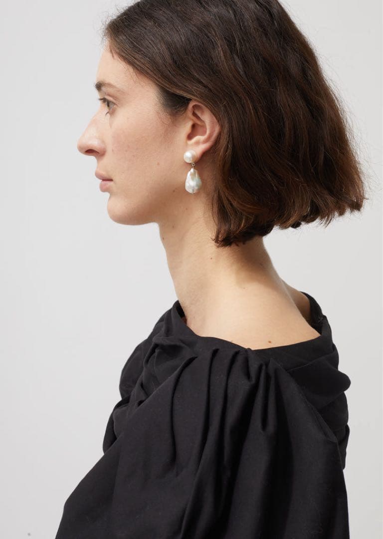 SOPHIE BUHAI Essential Black Pearl ピアス