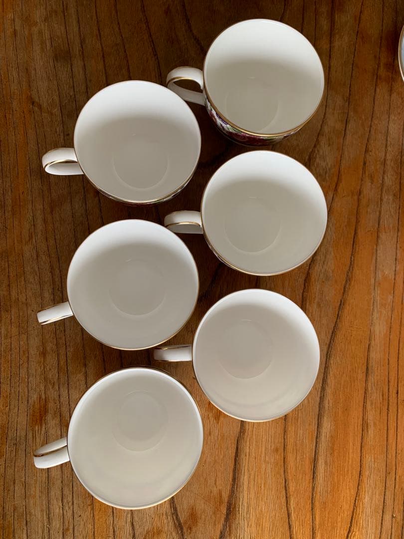 ロイヤルドルトン センテニアル ローズ ケーキスタンド カップ ソーサー セット