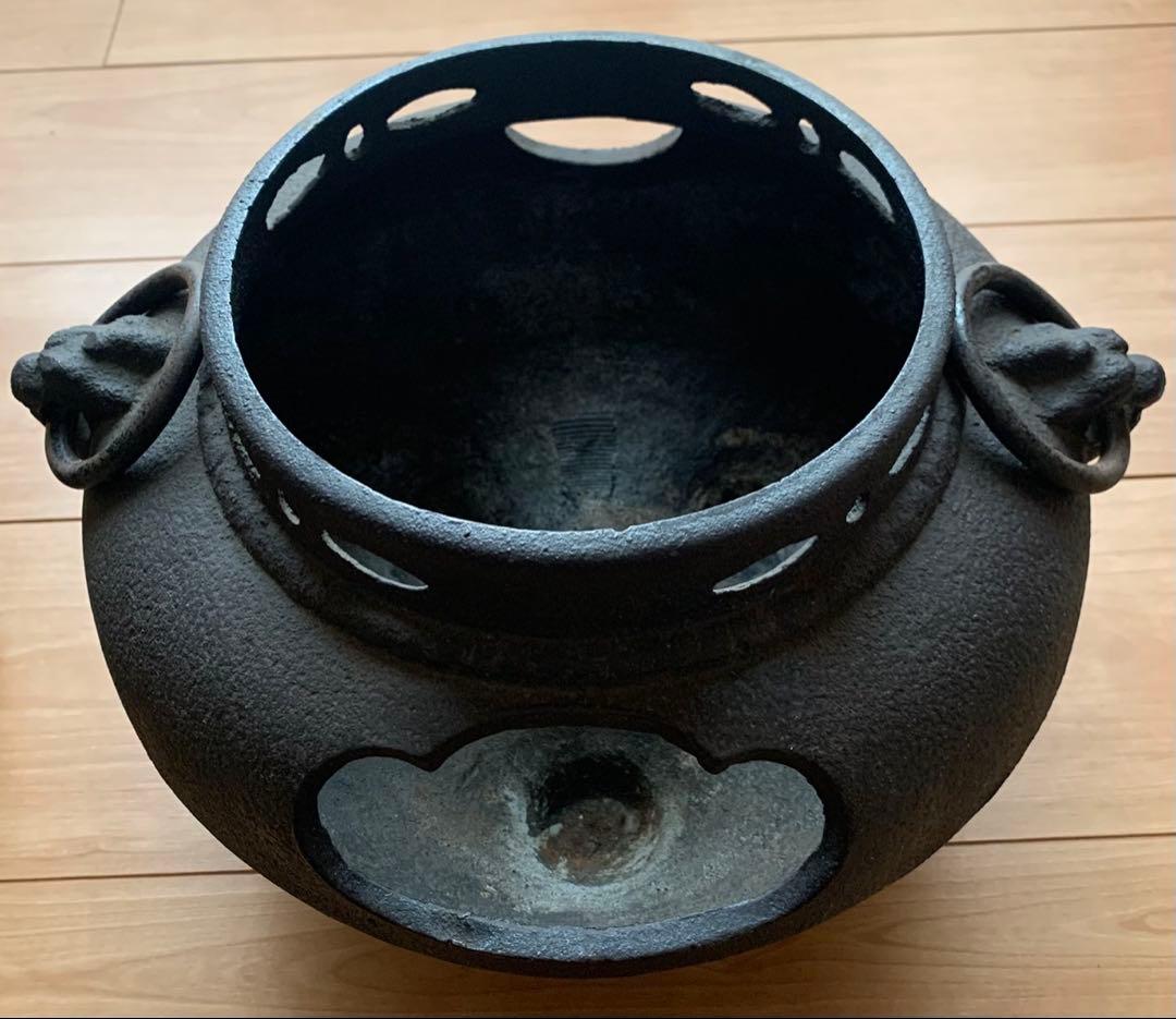 茶道具　鉄風炉　電気ヒーターと台座付き