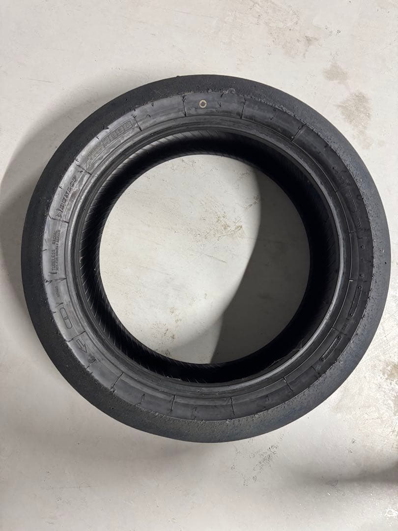 ダンロップ スリックタイヤ　KR133