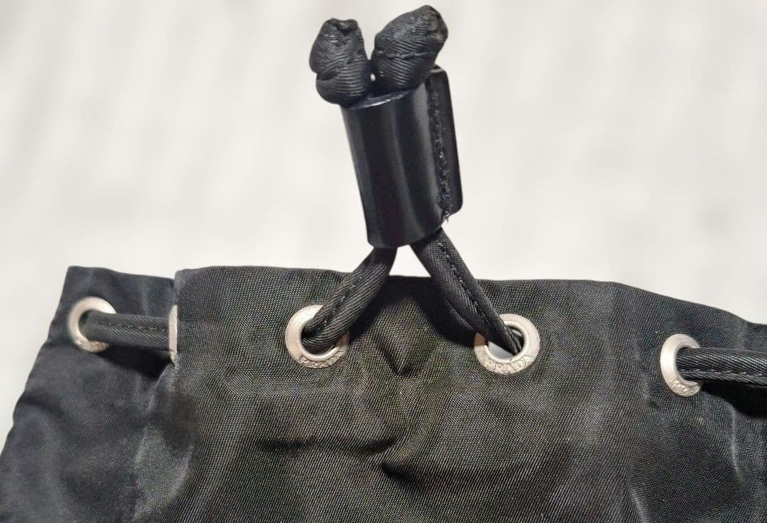 mer.yPRADA ブラック ナイロン ドローストリングバッグ