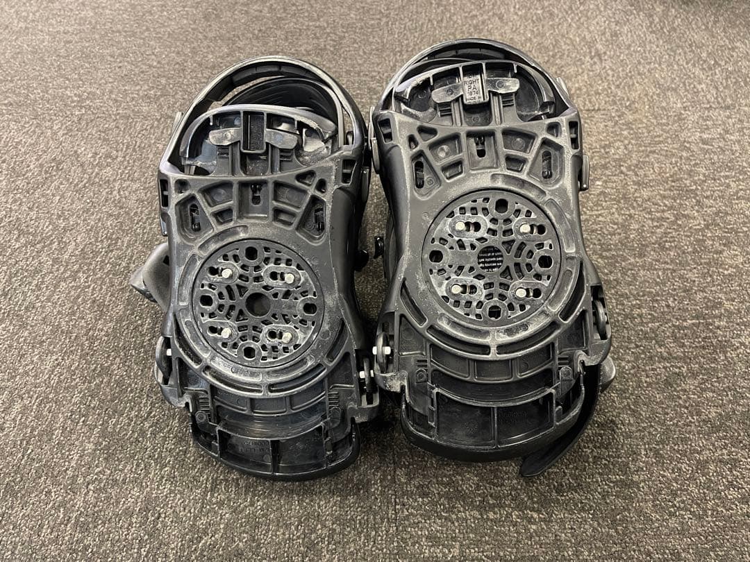 FLUX DS Mサイズ　(スノーボードビンディング)