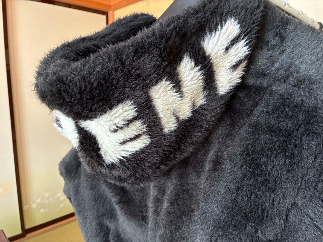 岩田着FW22 Supreme Faux Fur Reversible MA-1