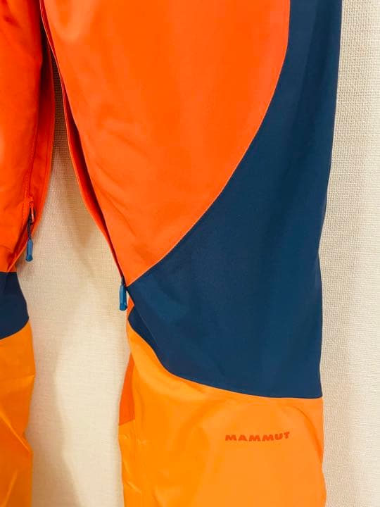 L ☆新品☆ マムート　スノーパンツ　スキーパンツ　レディース　スノーボード