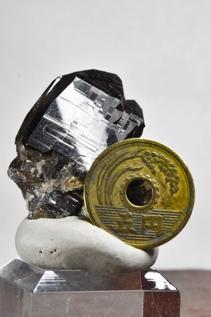 ★ガウリシャンカール産 モリオングインデル