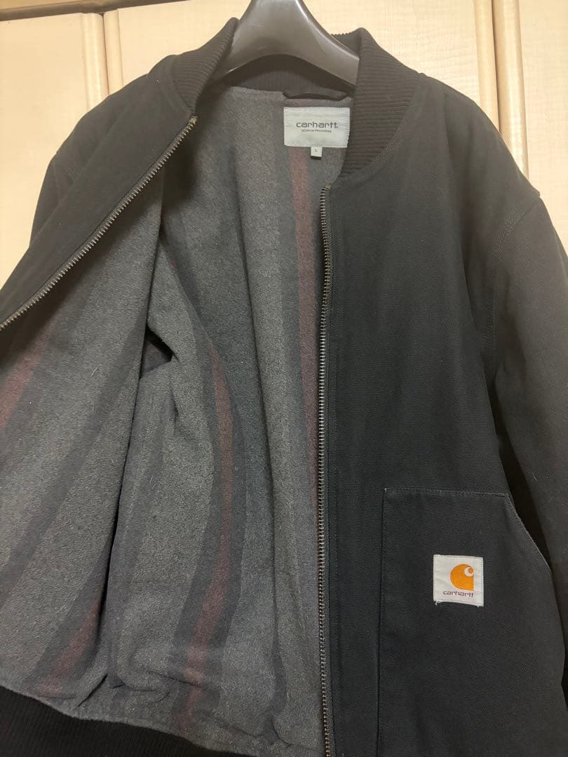 最終値下げCarhartt WIP 黒 ボンバージャケット