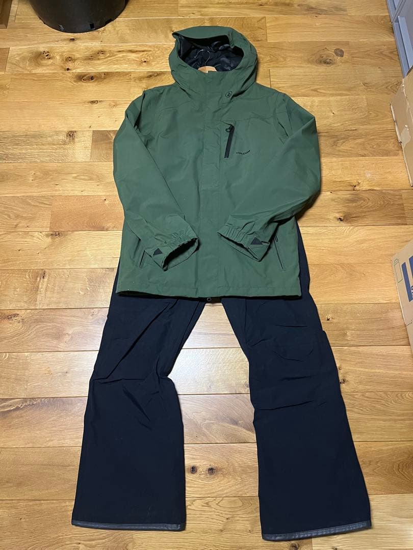 VOLCOM GORE-TEX スノーボード ウェア 上下セット　US-Sサイズ