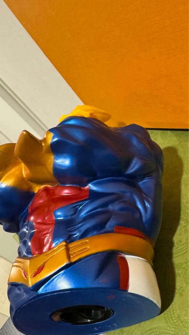 貯金箱　オールマイト　僕のヒーローアカデミア