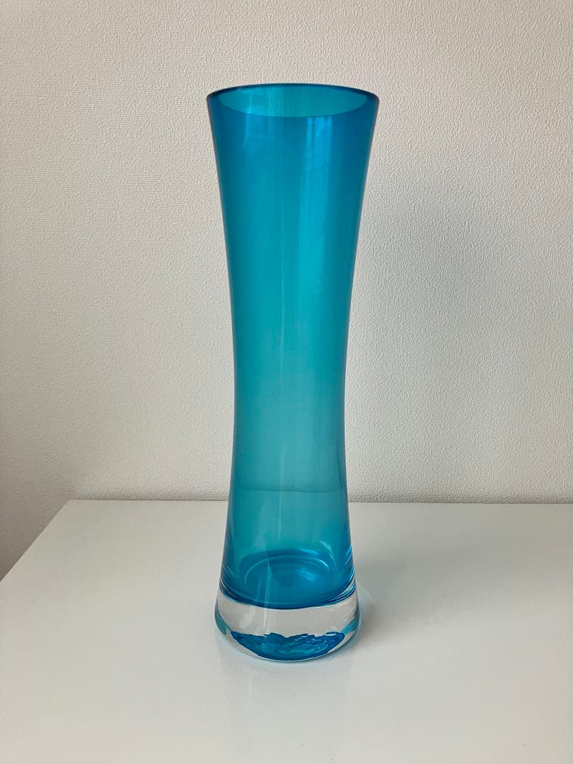 ガラス製フラワーベース