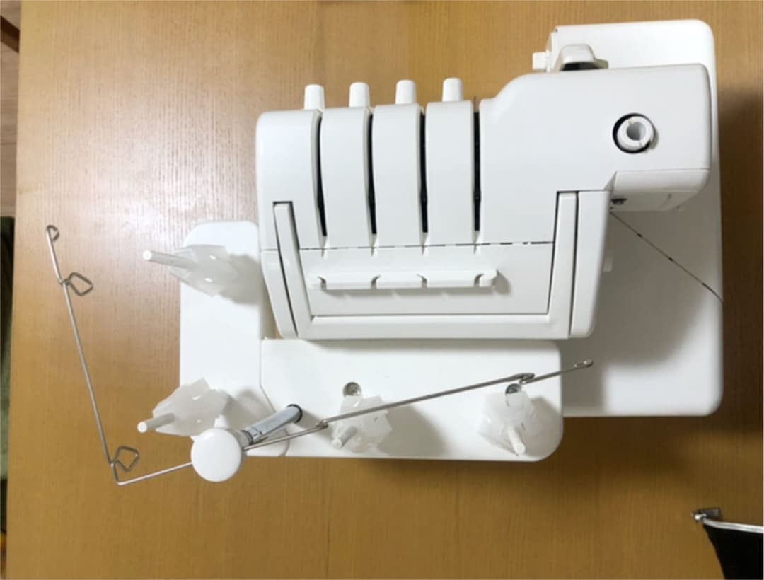 【送料無料】ロックミシンJUKI ジューキ ベビーロック 衣縫人BL57EXS