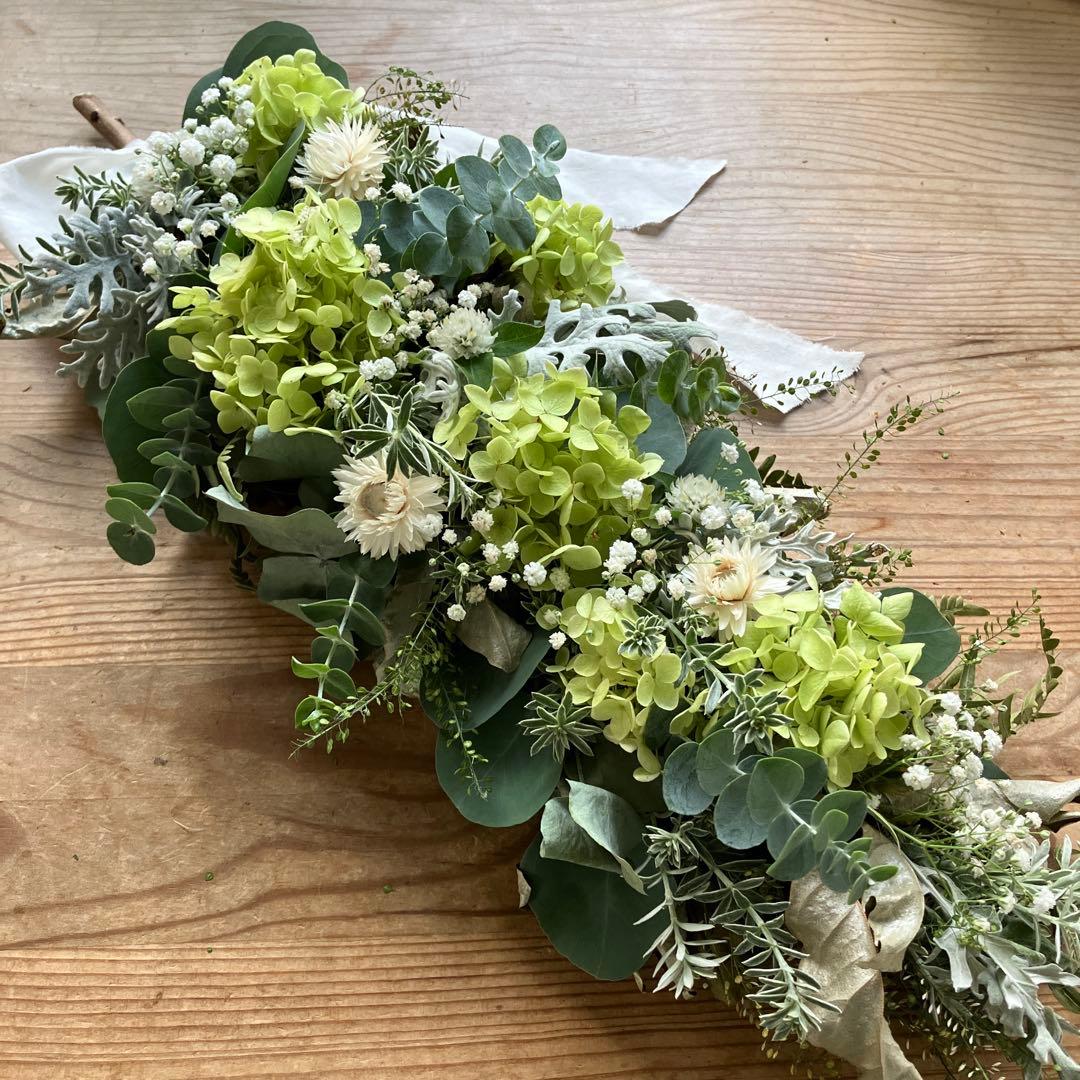 アナベルとユーカリのホワイトグリーンな2Wayガーランド　貝細工　千日紅