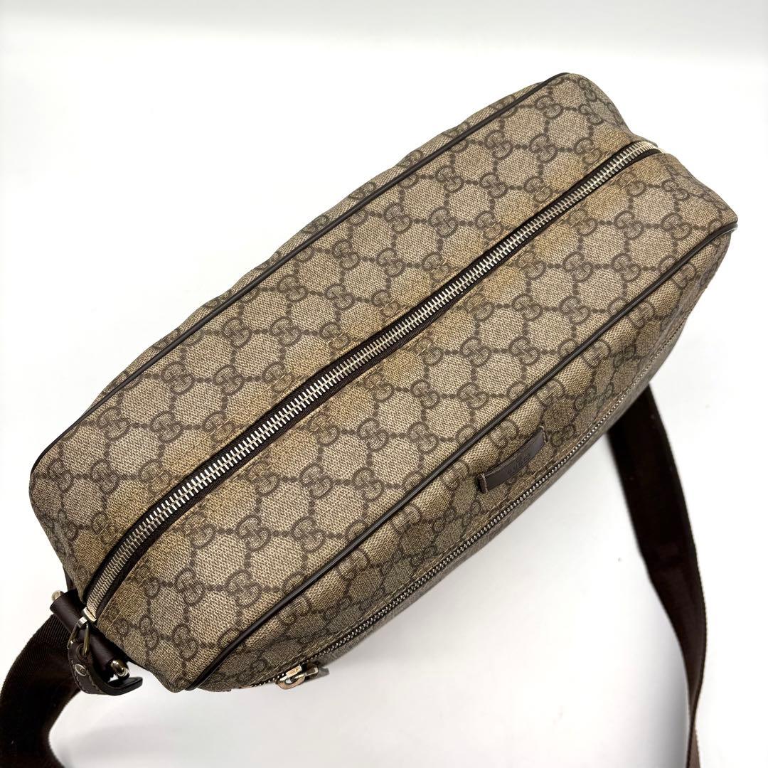 【極美品】GUCCI ショルダーバッグ GGスプリーム メッセンジャー