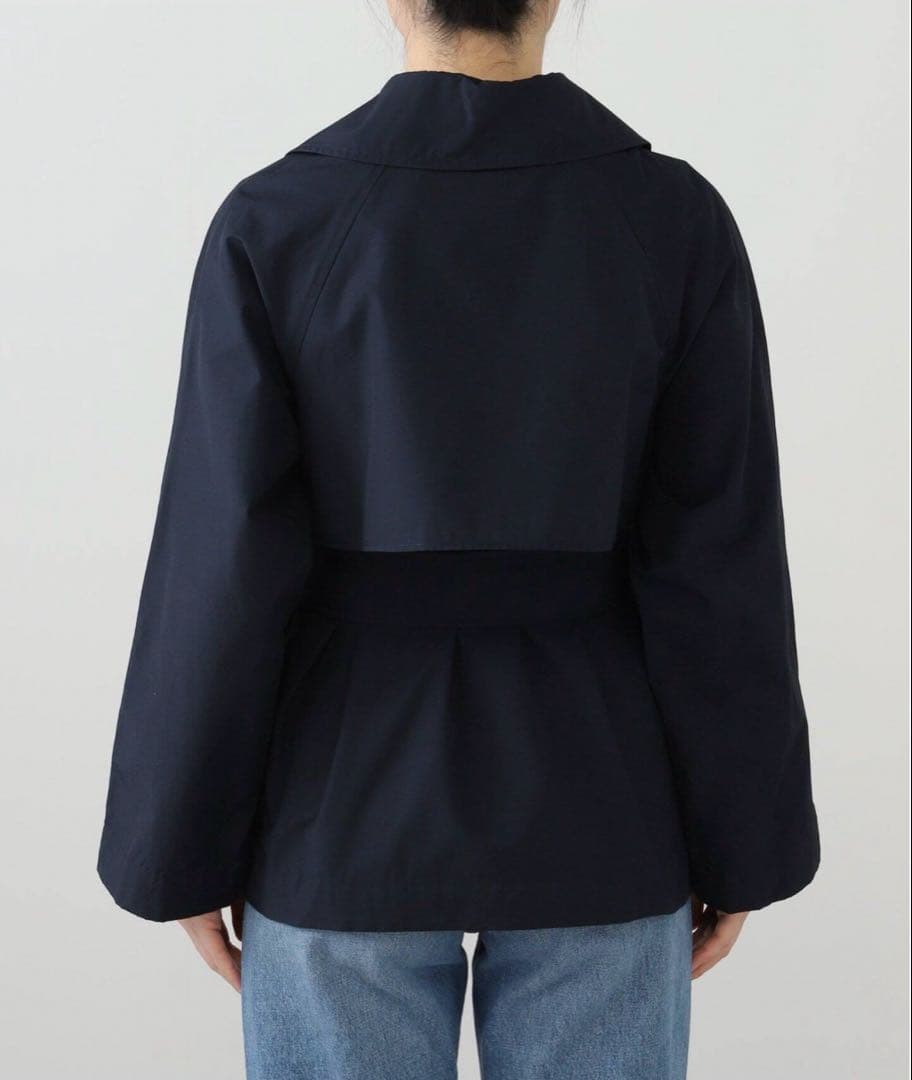 新品未使用✴︎La Totalite ライトショートコート