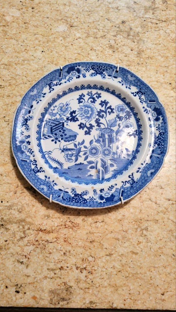 スポードのウィローパターン皿