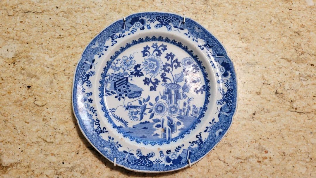 スポードのウィローパターン皿