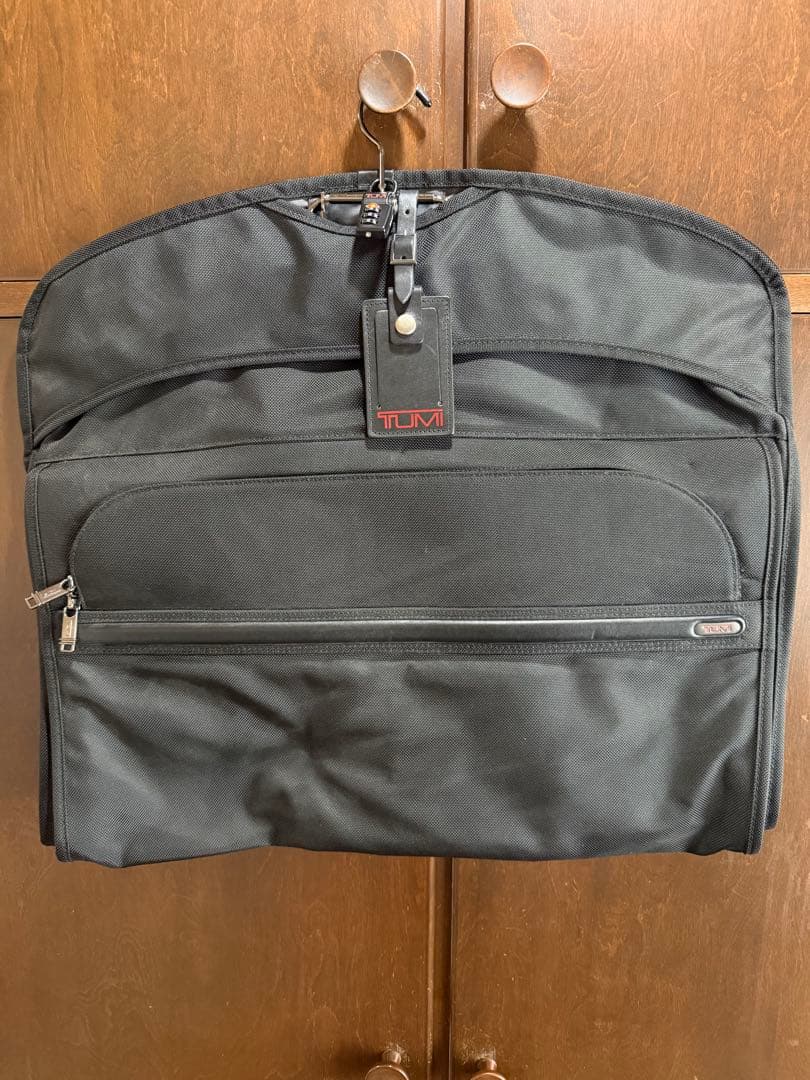 TUMI ガーメントバッグ ブラック