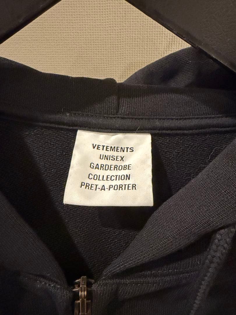 トップス VETEMENTS 25SS ZIP HOODIE