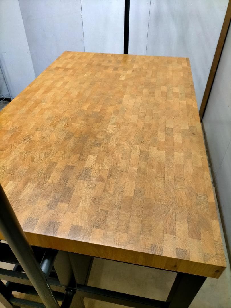 美品 VADHOLMA　アイランドキッチン 送料無料　75009-3-100