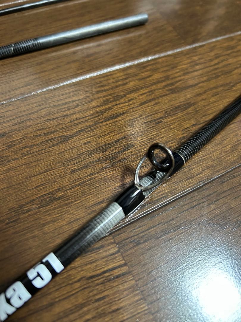 2月8日まで値下げ　ボンバダ ブルーシャ51 保証有