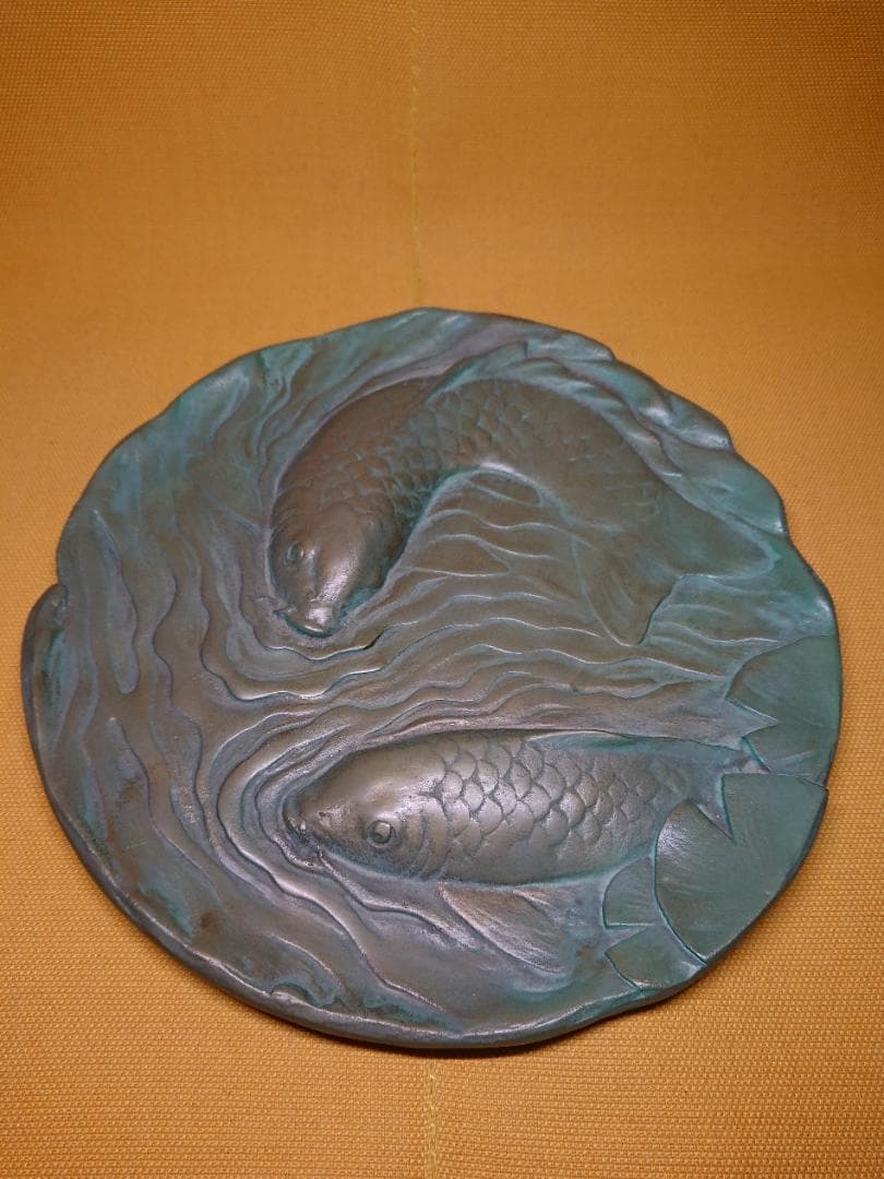 【美品】銅器　飾り皿　鯉　オブジェ　置物　インテリア　工芸品　美術品　A1222