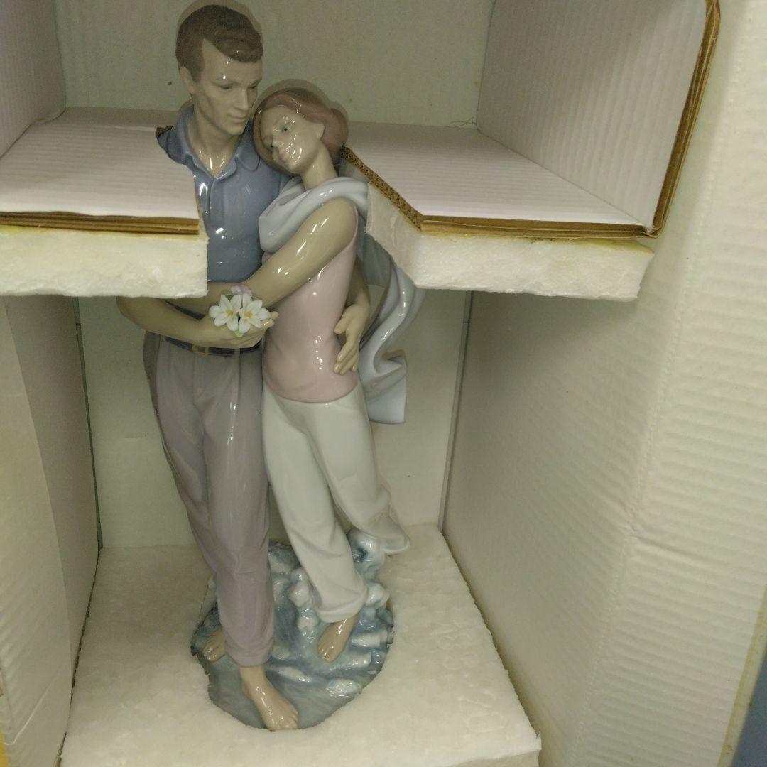 リヤドロ　カップル