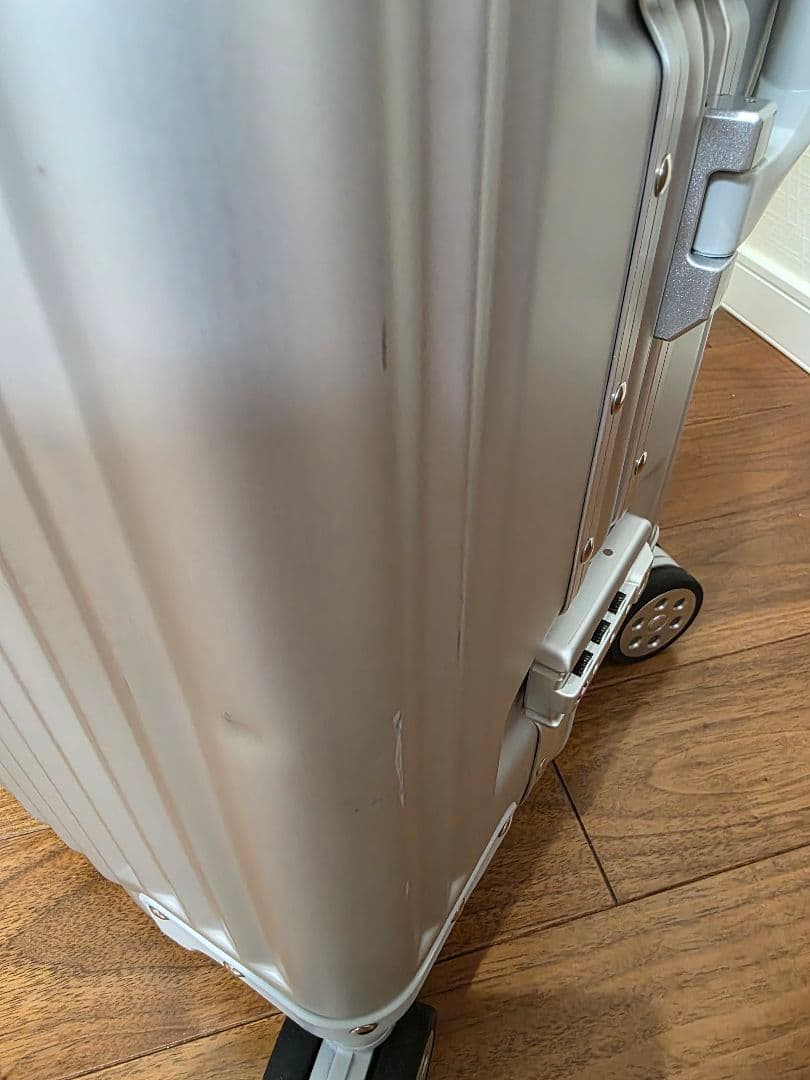 メルセデスベンツ アルミスーツケース