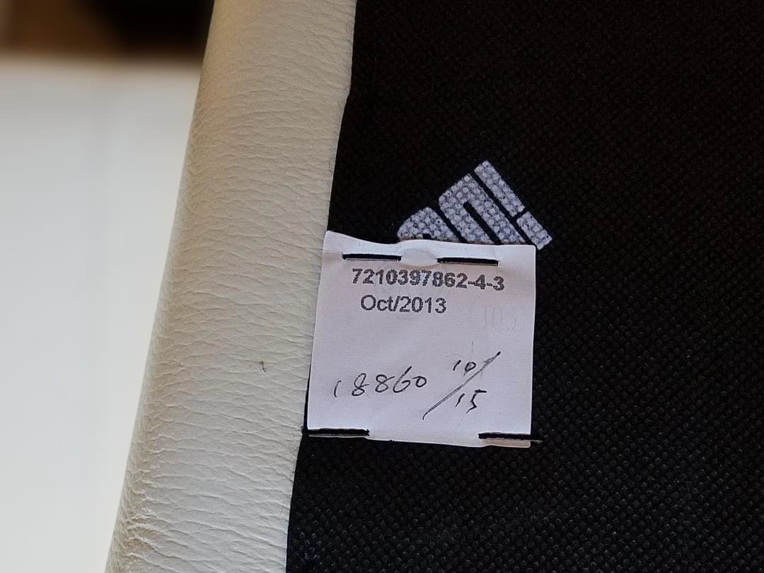 ①IDC 大塚家具 本革 オットマン L/Sコンフォート ホワイト レザー 中古