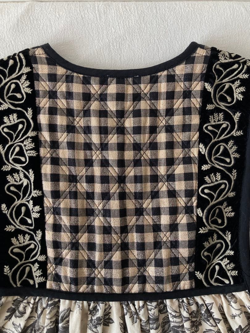 Bonjour Diary ボンジュールダイアリー　キルティングワンピース　8y