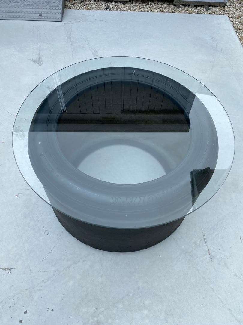 タイヤテーブル　ガラス天板