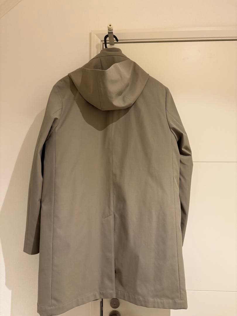 期間限定最終値下げ！新品未使用　ベージュ　フード付き トレンチコート 38M