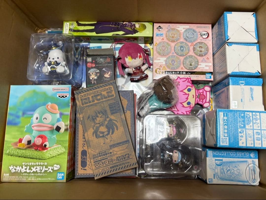 アニメ　アニメグッズ　キャラクターグッズ　まとめ売り　大量　激安　#10