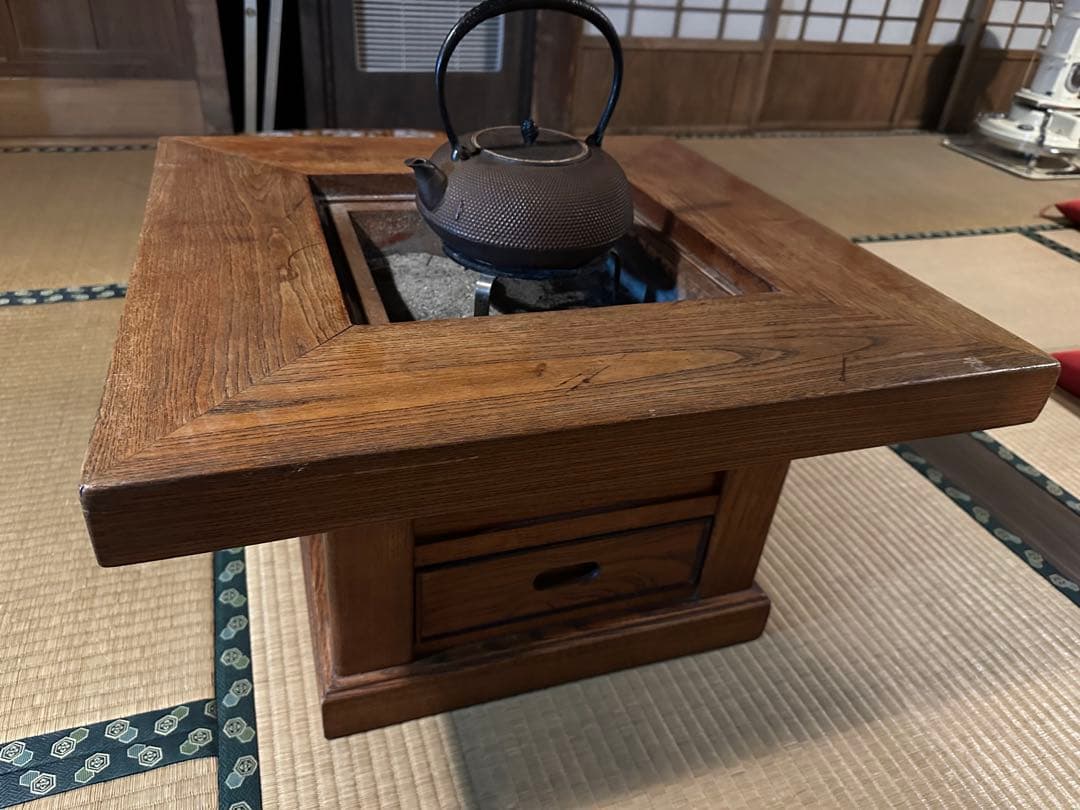 囲炉裏、火鉢テーブル