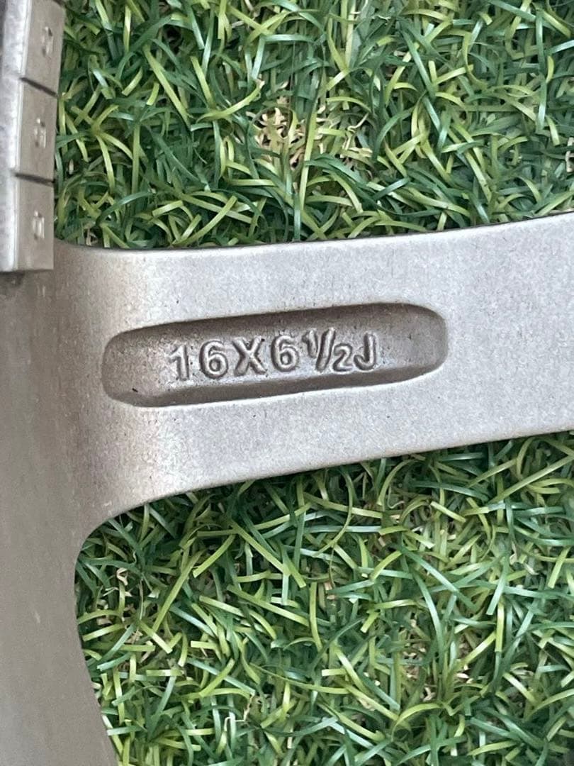 ホイール付スタッドレス 215/60R16 オートバックスオリジナル2018年製