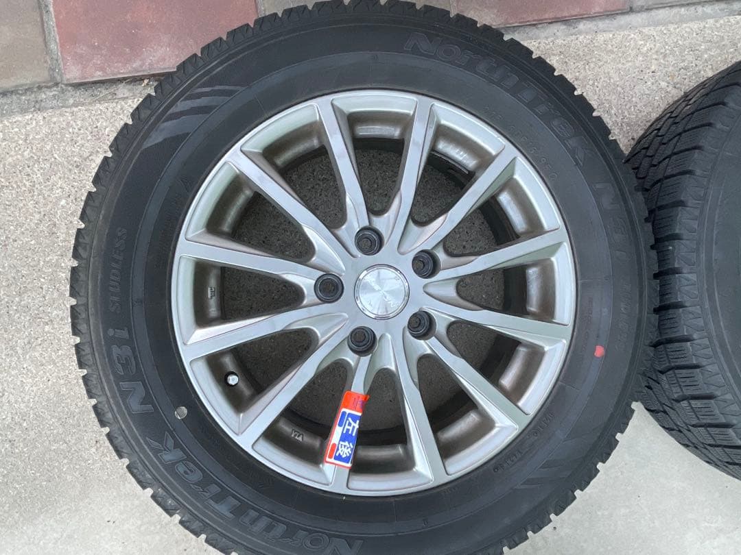 ホイール付スタッドレス 215/60R16 オートバックスオリジナル2018年製