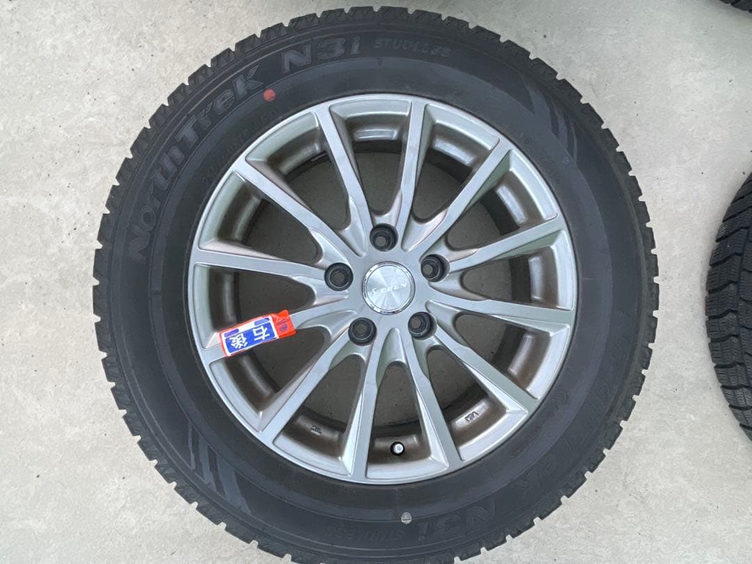 ホイール付スタッドレス 215/60R16 オートバックスオリジナル2018年製