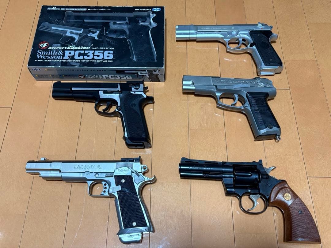 東京マルイ KWC エアガン　極美品