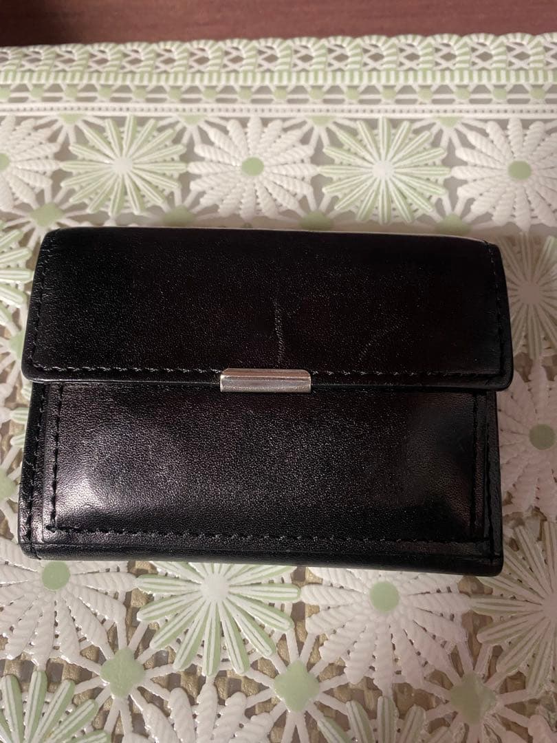 ブラックレザー 三つ折り財布 (トゥエンティーエイティー)