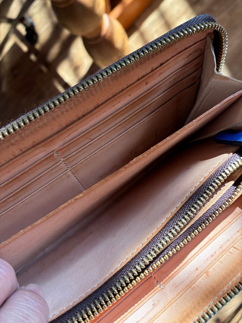 L.E.D BITES コードバン 長財布