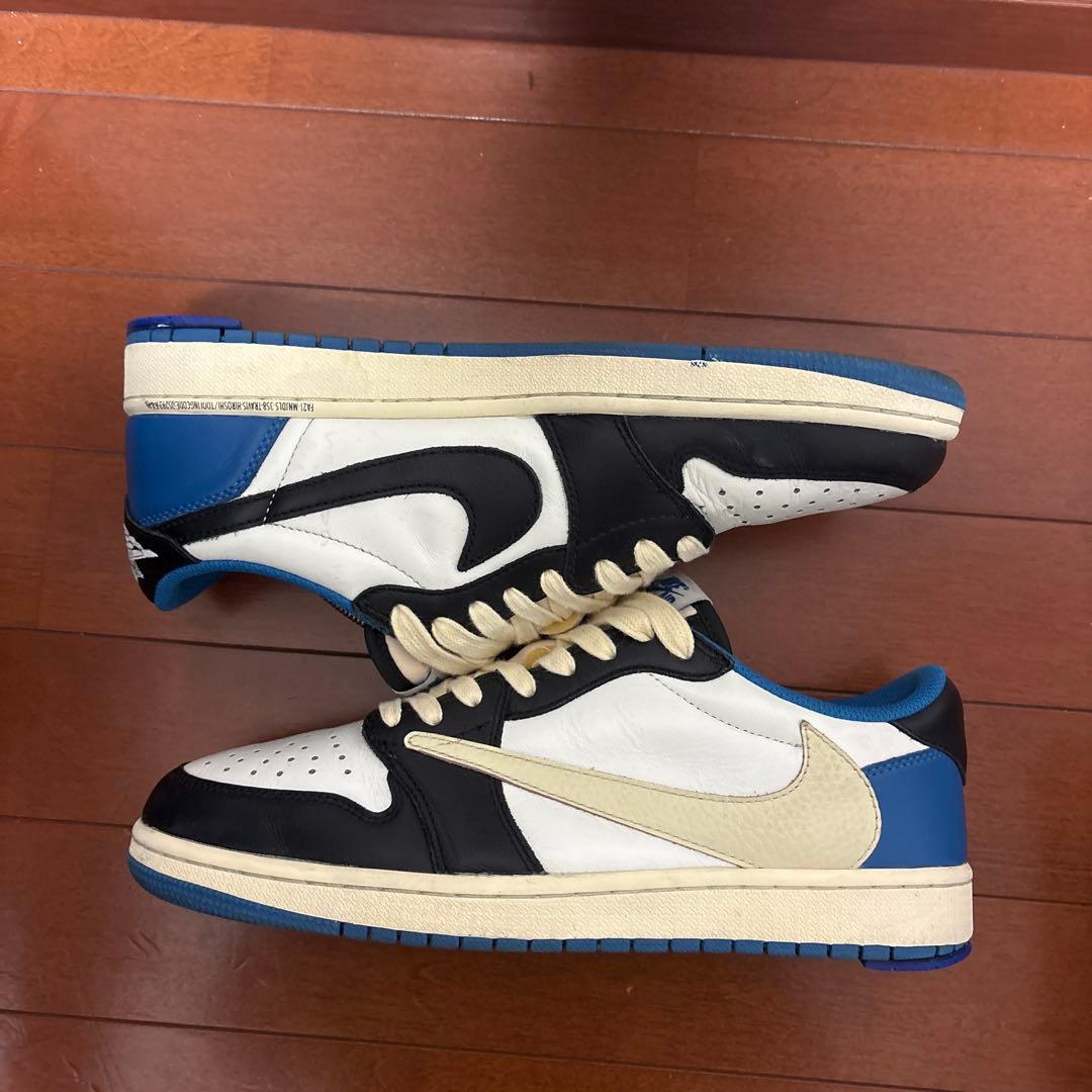 トラヴィススコット×フラグメント×ナイキ エアジョーダン1 ロー