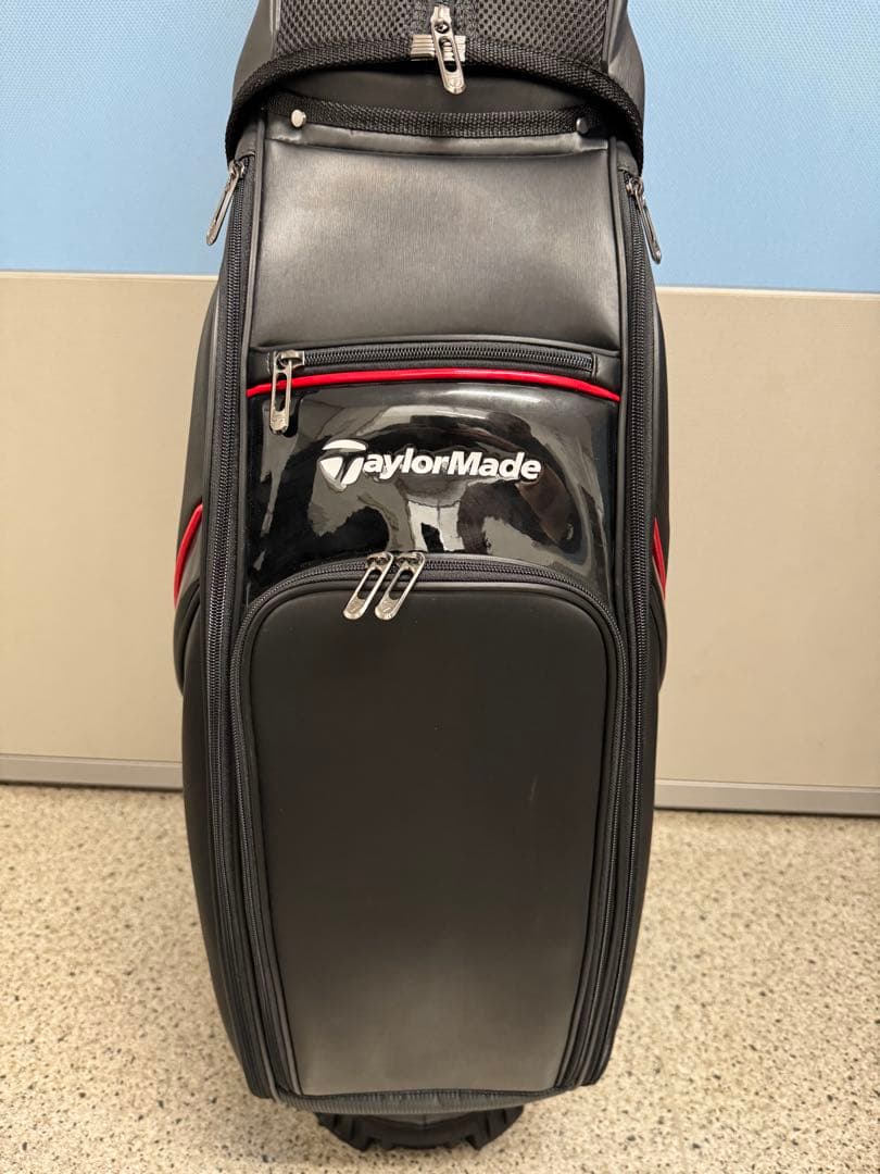 TaylorMade ゴルフバッグ 赤黒