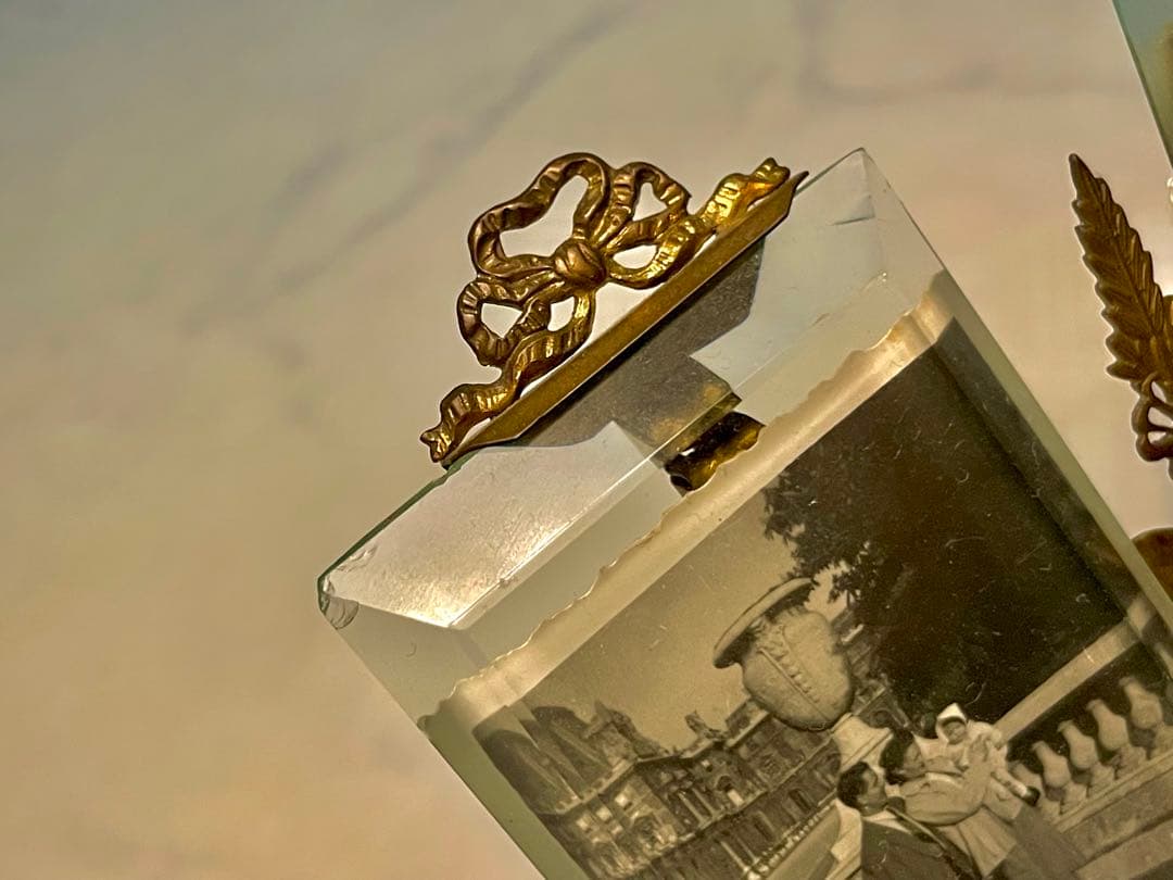 希少　３連　19世紀　フランス　アンティーク 写真立て　フレーム 真鍮　リボン