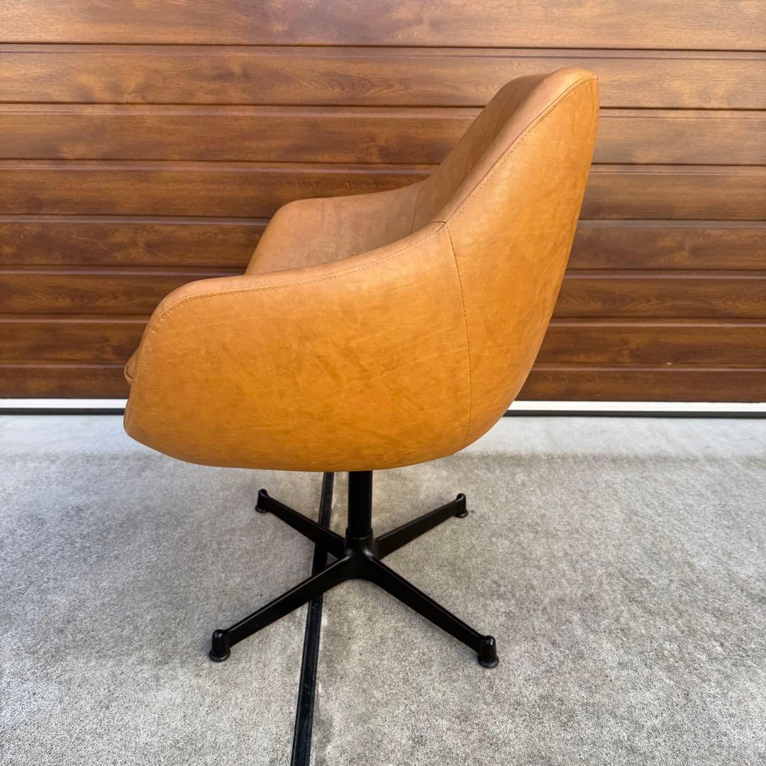 美品 SWITCH Cosmic Chair シルバーX脚 レザー キャメル