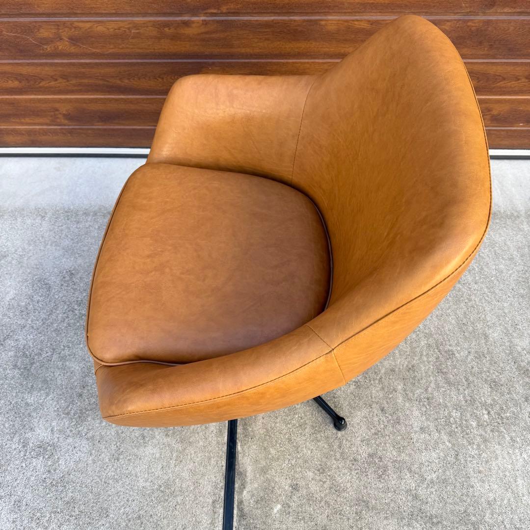 美品 SWITCH Cosmic Chair シルバーX脚 レザー キャメル