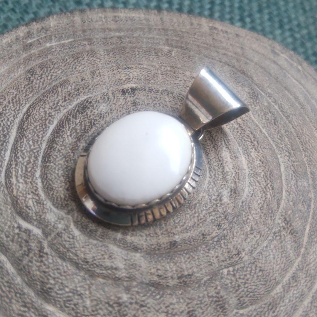 Navajo・Augustine Largo・ホワイトバッファローネックレス希少