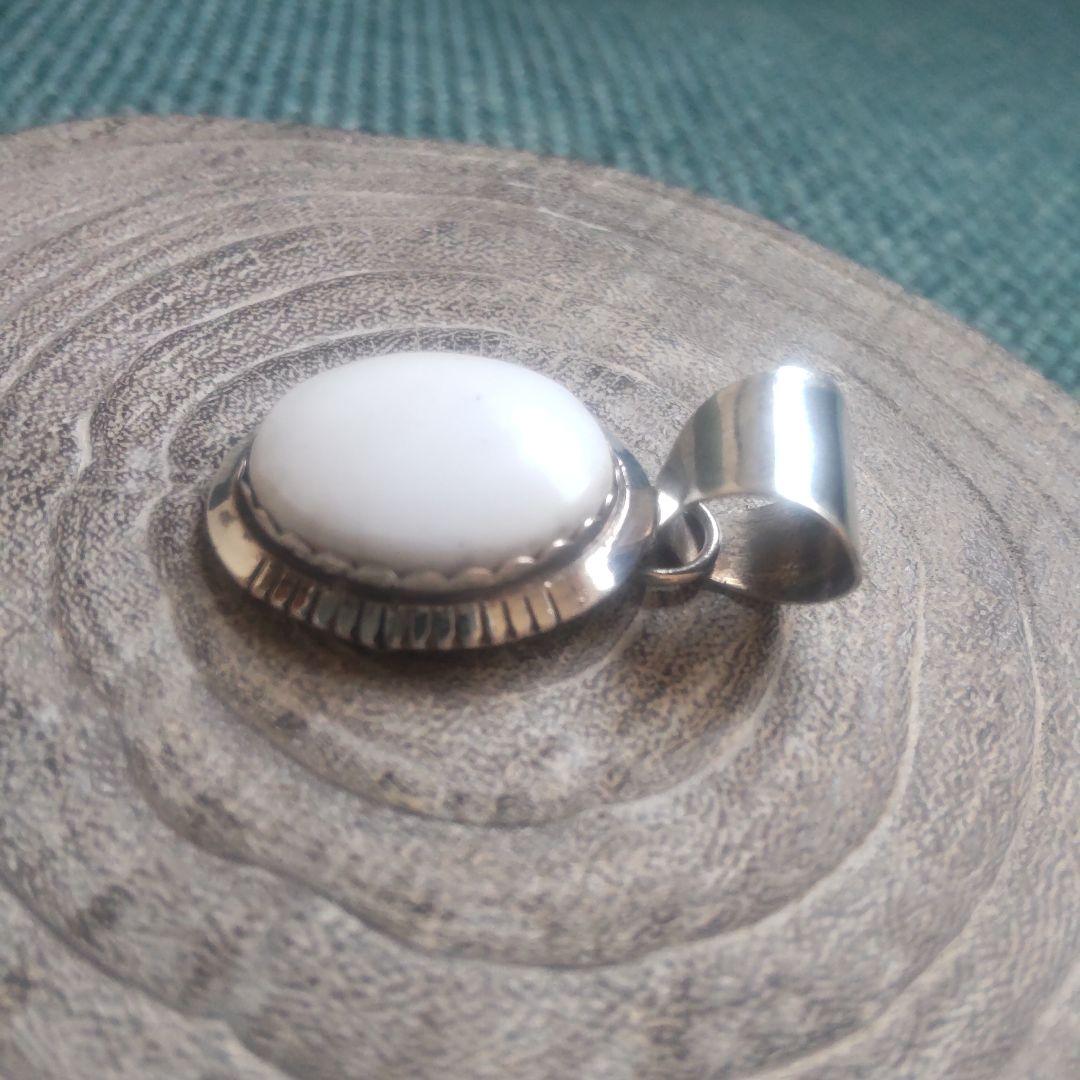 Navajo・Augustine Largo・ホワイトバッファローネックレス希少