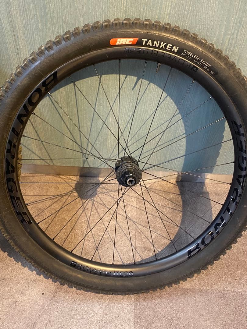 カーボンホイール 29インチ ボントレガー BOOST(タイヤは付属しません)