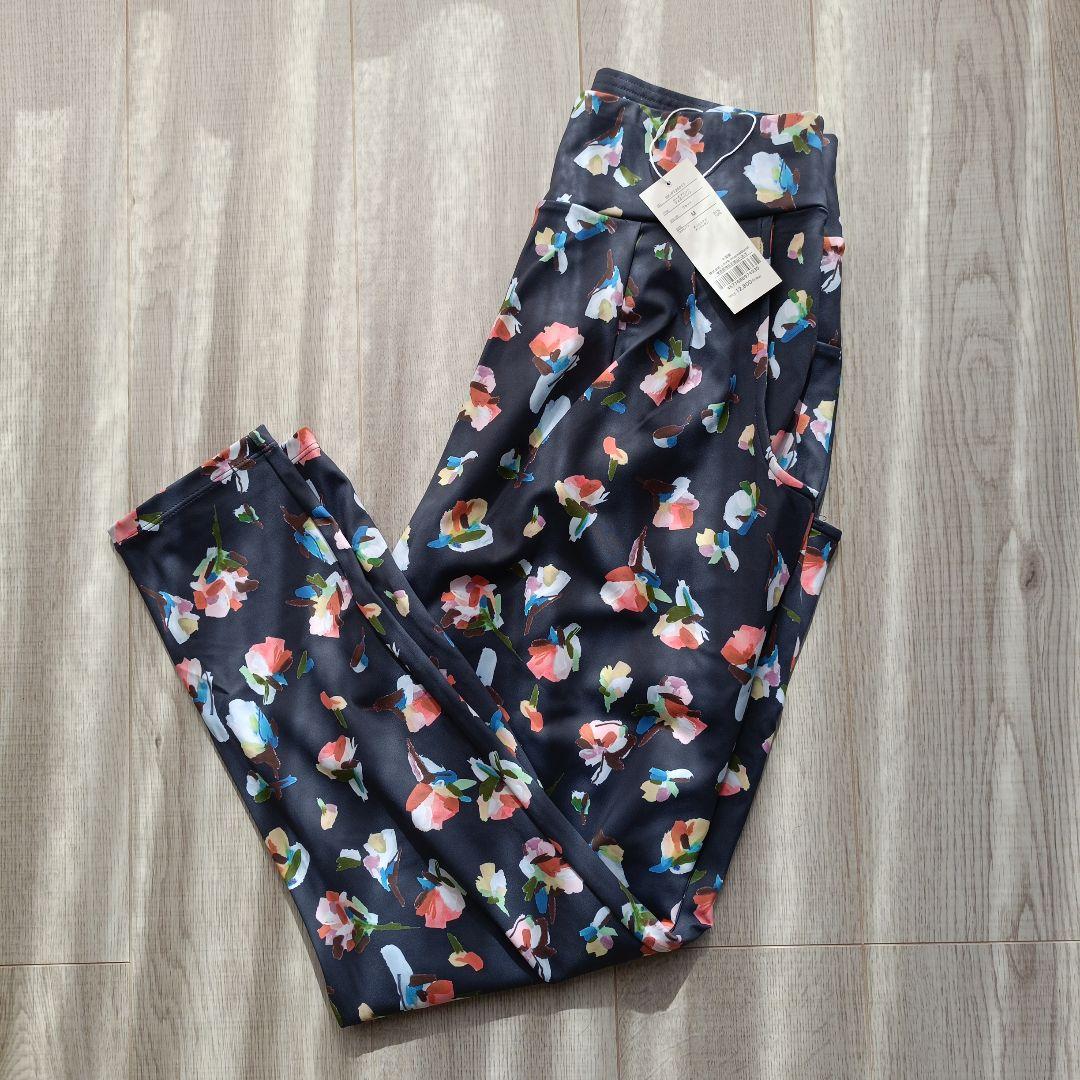 新品12800円★スカーラ 黒 ローズプリント ジョガーパンツ SUKALA M